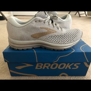 Brooks womens sneakers